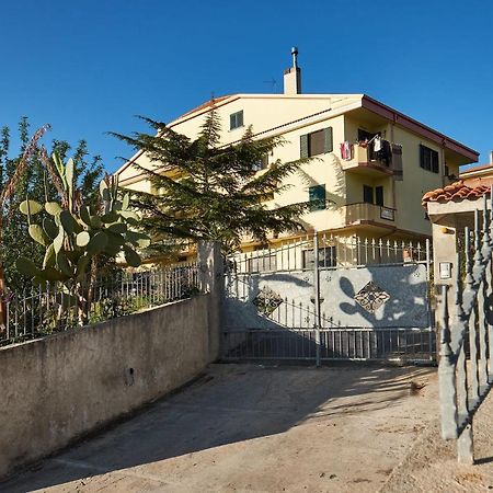 Bouganville House - Casa Vacanze Triparni Екстер'єр фото